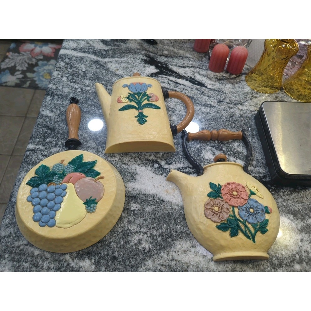 3 Pc Homco Kitchen Wall Decor Plastic Teapot Skillet Coffee Pot Cottage Core